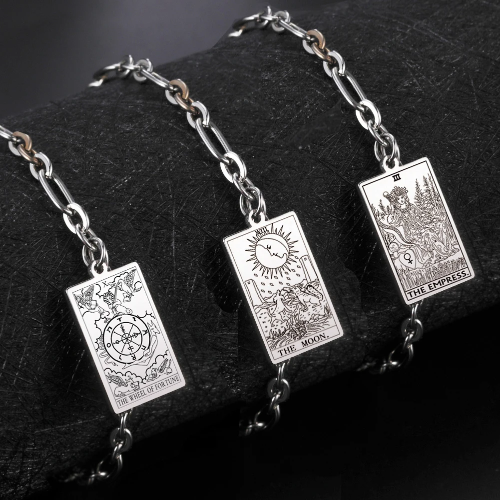 LIKGREAT Tarot karte Charms Armbänder für Frauen Männer die großen Arcana Amulett Edelstahl klassische Tarot Handgelenk Schmuck Geschenke Image