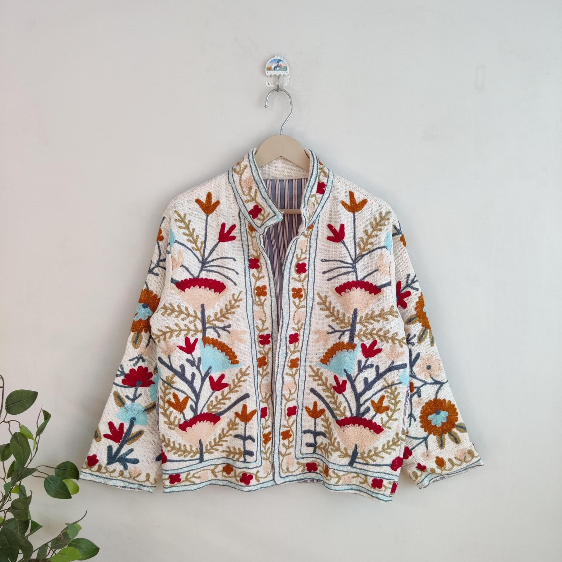 Giacca con ricamo Suzani, cappotto Suzani in cotone Tnt, cappotto unisex etnico, ultima giacca corta Suzani, giacca invernale con ricamo Suzani fatto