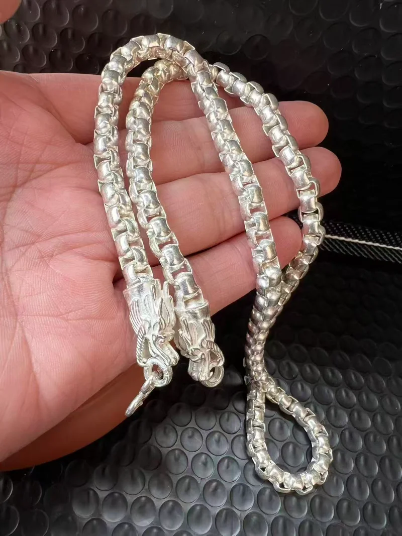 Vintage 925 Tibetische Silber Doppeldrachenkopf-Halskette, Chinesischer Handgefertigter Hohlanhänger-Schmuck Image