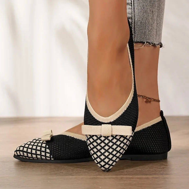 Sommer Neue Damen Gestrickte Flache Schuhe Bequeme Atmungsaktive Casual Spitzschuh Leichte Slipper Ein Pedal Große Größe 43