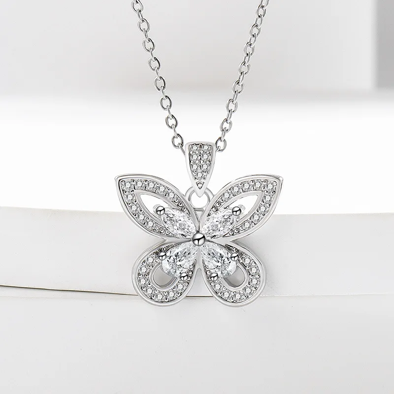 Leichte Luxus-Nischen-Design-Halskette mit Schmetterlings-Zirkon-Anhänger aus 925er Sterlingsilber, süße Damen-Schlüsselbeinkette Image