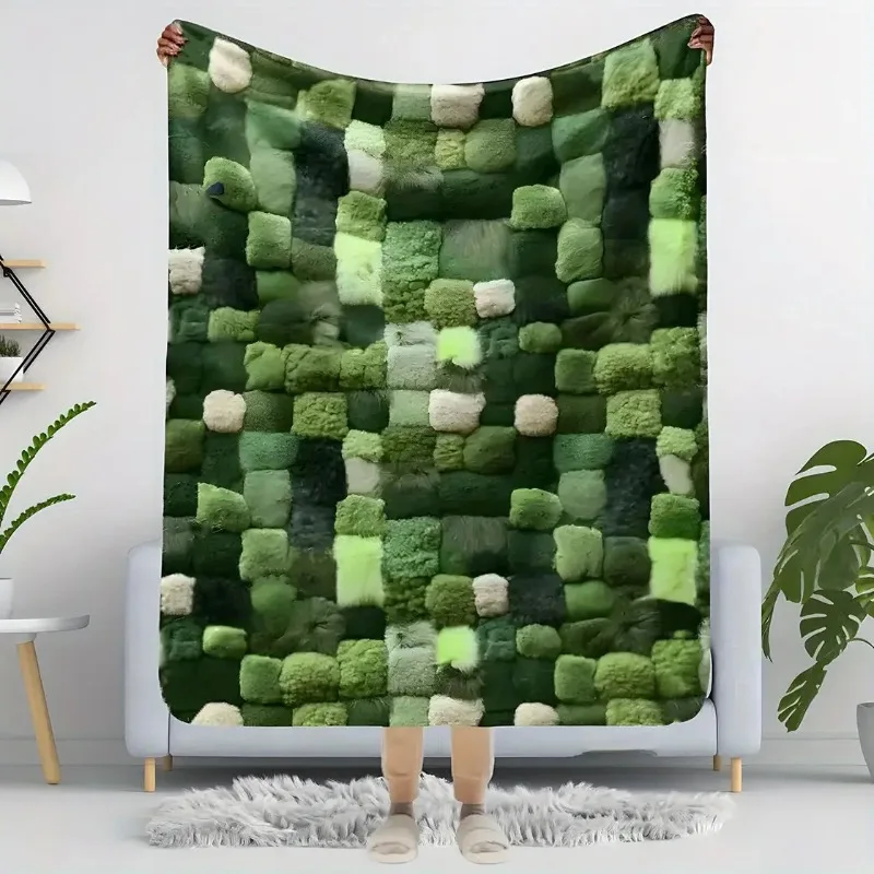 Superweiche, moosgrüne Decke – Luxus-Flanell-Bettdecke für vier Jahreszeiten mit dicker Waldstruktur, grünen und braunen Mosaikmustern Image