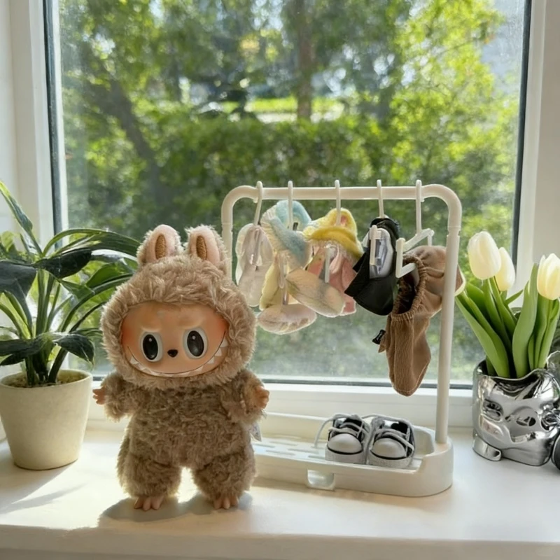 Geeignet für Labubu Mini-Kleiderbügel, niedliches Baumwollpuppen-Schuhregal, humanoides Puppenkleidungszubehör, Kinderspielzeug, Geschenke Image