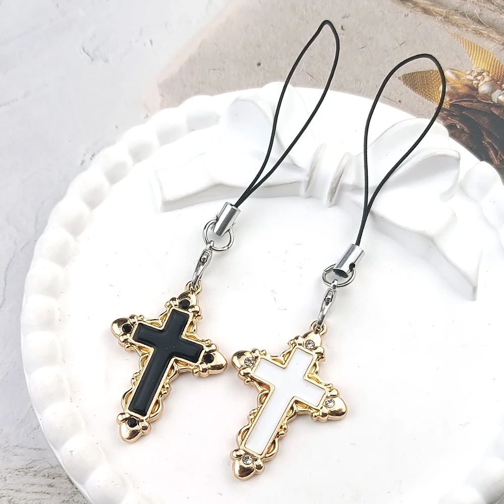 Vintage Gold Kreuz Handyanhänger, verziert mit Strass und weißem Emaille, im Gothic-Stil, Schlüsselanhänger für mobiles Zubehör