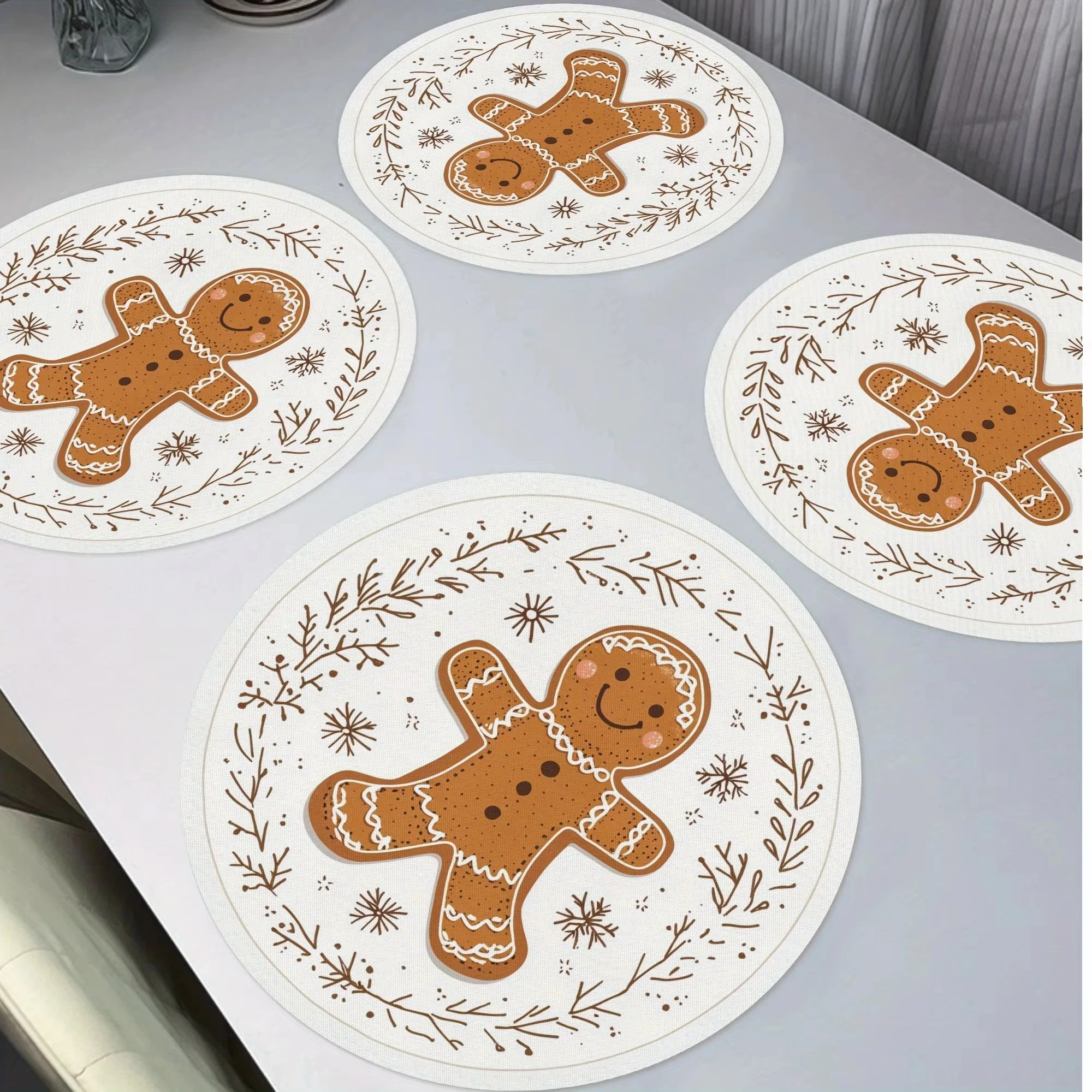 VIKAMA 4-teiliges Weihnachts-Tischset mit Lebkuchenmann, rund, rot, errötend, lächelnder Lebkuchenmann-Muster, Tischset, Tischdekoration Image
