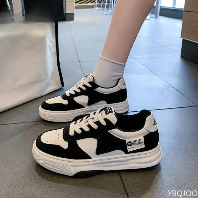 Große Größe Frühling und Herbst Neue Dicke Sohlen Höhe Zunehmende frauen Flache Schuhe Nische Trend Vielseitige frauen Einzelnen schuhe