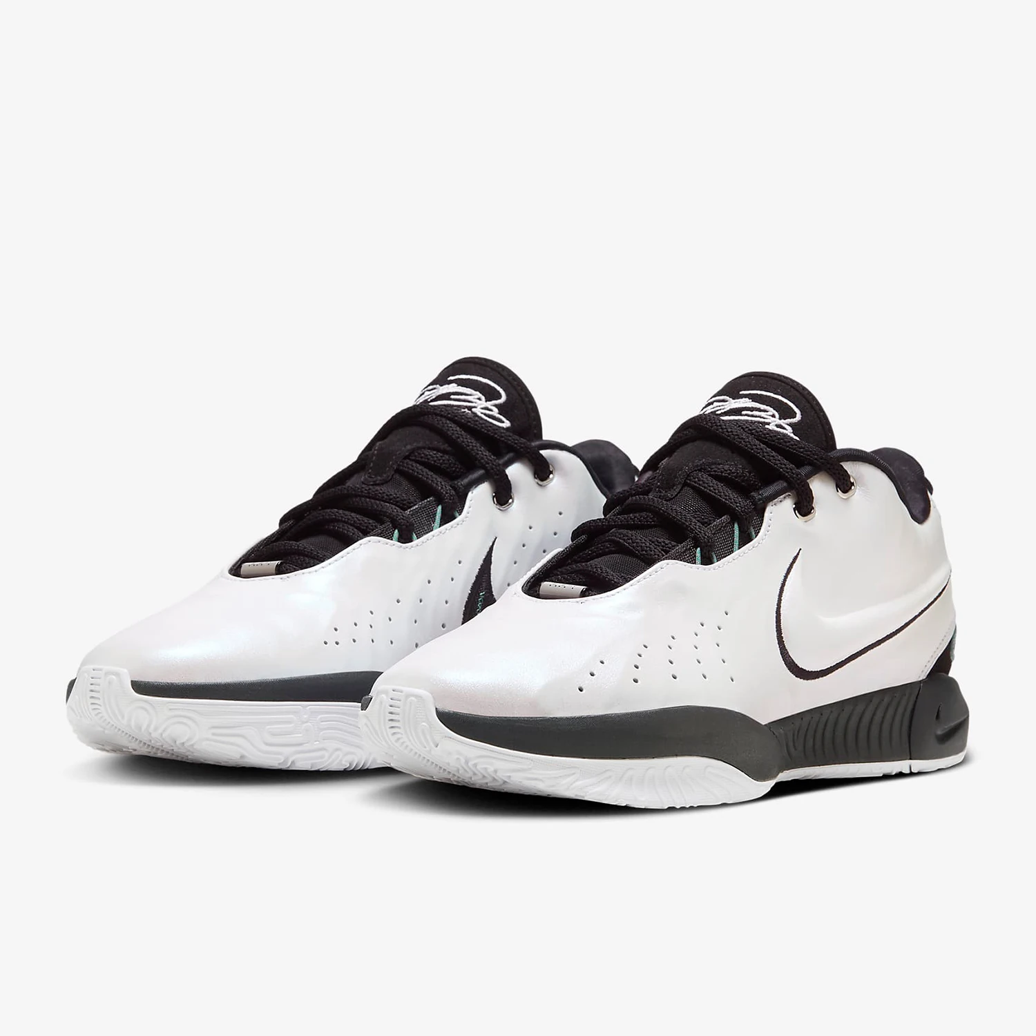 Nike Authentic LeBron 21 EP gepolsterte Basketballschuhe für Herren HF5842-100