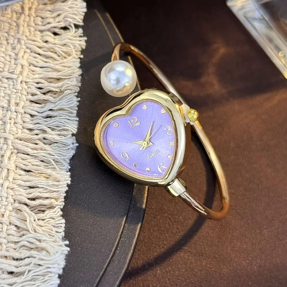 Modische Herzförmige Zifferblatt-Perlen-Uhr Verstellbare Elegante Armbanduhr Offenes Design Luxus Damenuhr für Frauen Image