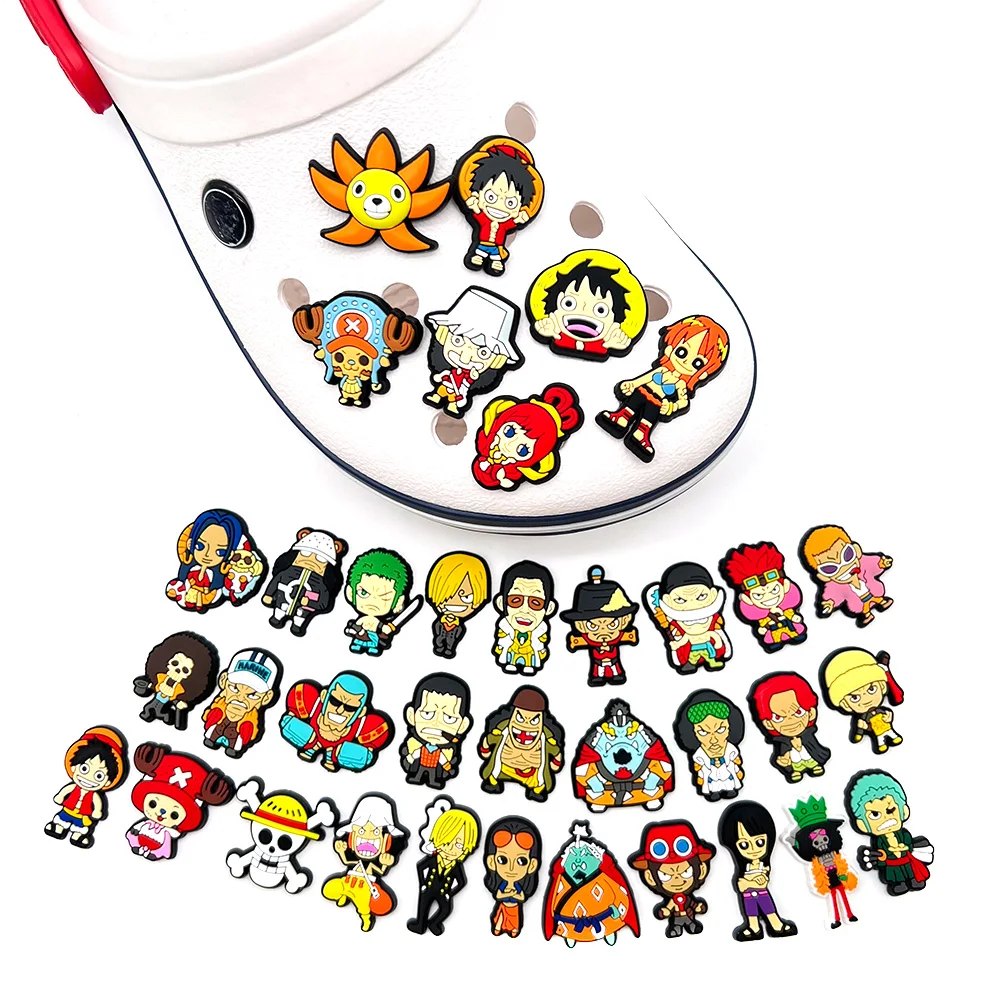 36-teiliges One Piece Figurenset Luffy Zoro Sanji Cartoon Anime Schuhschnallen Niedliche Japanische DIY-Accessoires Geschenke Image