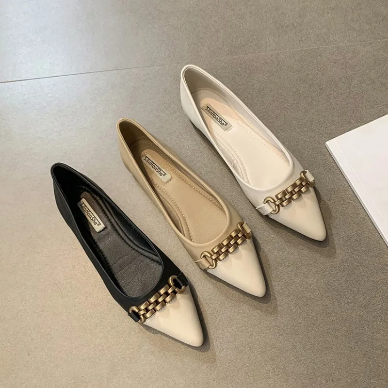 Damen-Wohnungen mit Ketten, 2025, Frühling und Sommer, neue spitze Zehen, einfarbig, Slip-on-Dame, elegante Schuhe, große Größe 44 45, kleine Größe 33