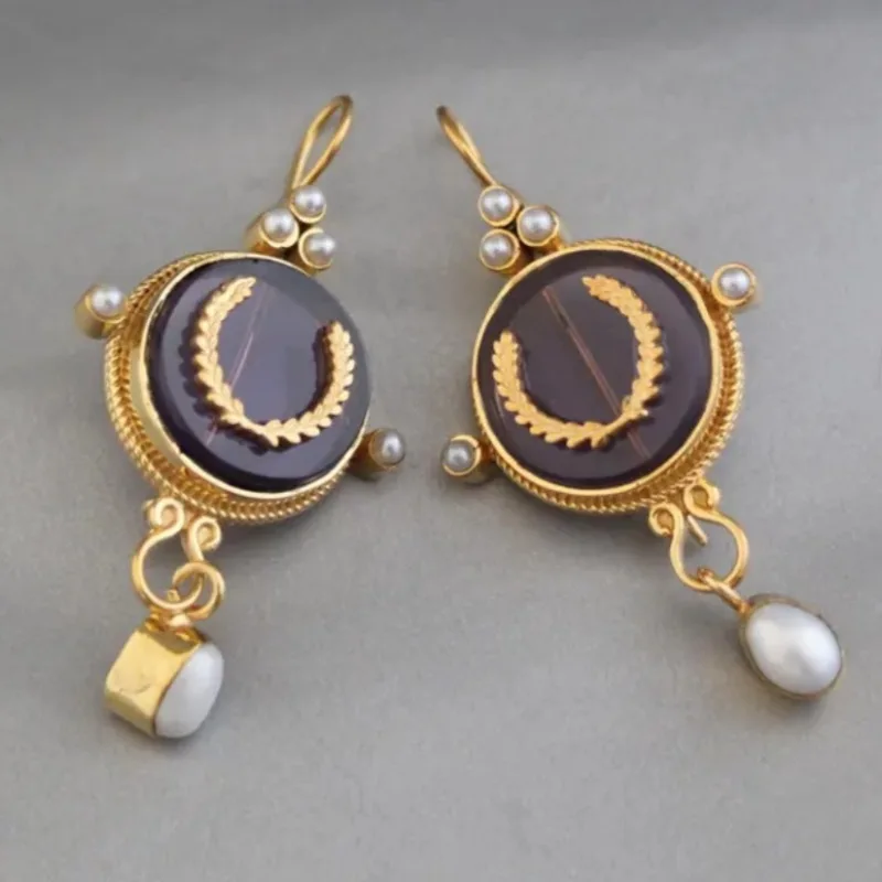 Vintage Elegante Ohrringe mit Eingelegtem Lila Harz und Imitationsperlen für Damen, Goldfarben, Bankett- und Hofstil-Schmuckzubehör