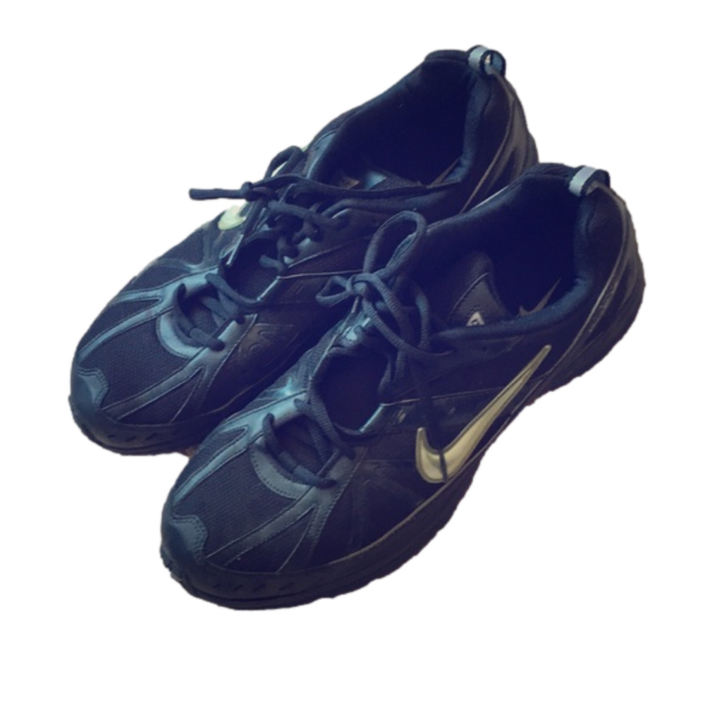Nike Shoes | Men’s Nike Shoes | Color: Black | Size: 13