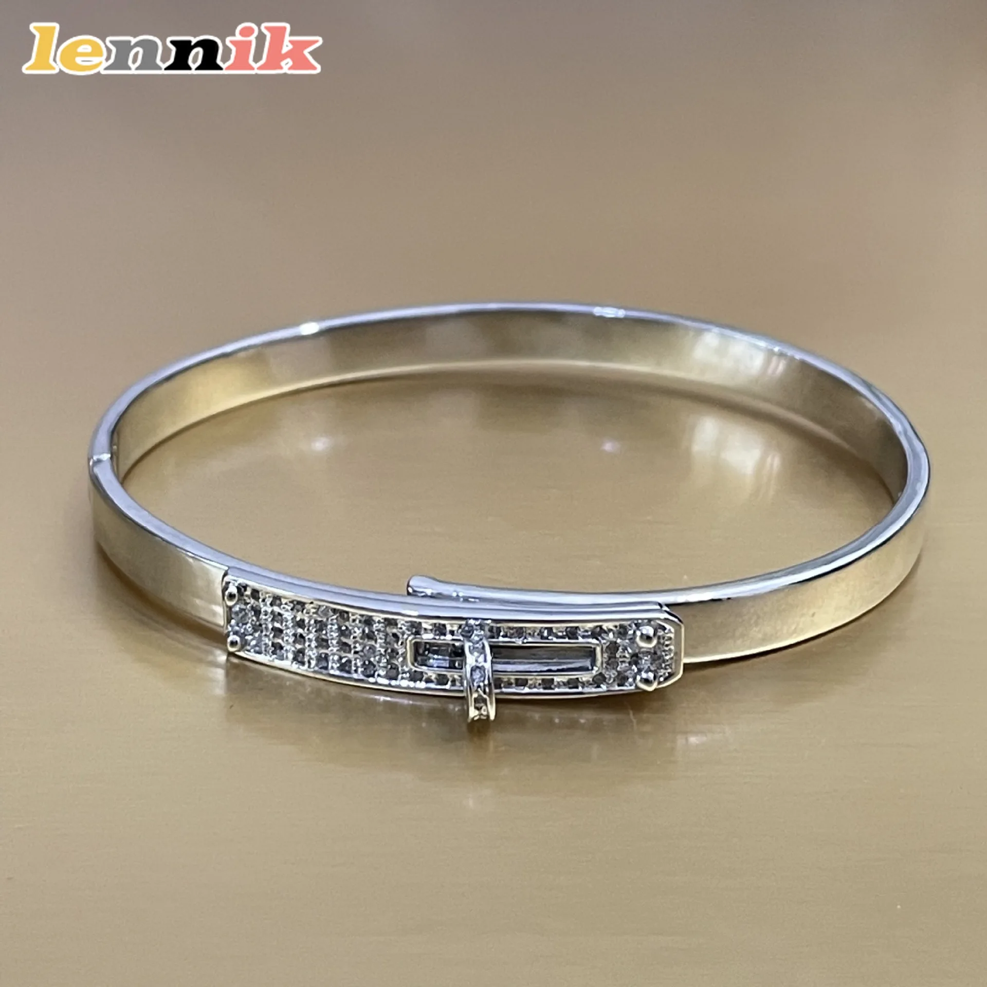 LENNIK 2026 Luxus-Premium-Unisex-Schmuck, neues Schloss-Armband, modischer Trend im Ins-Stil, vielseitig für den Alltag/Party, perfektes Geschenk Image