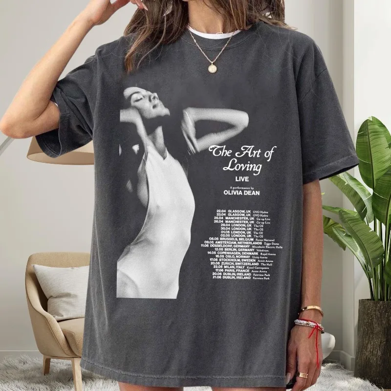Olivia Dean The Art Of Loving Live Inspired T-Shirt Sommerliches Unisex-T-Shirt aus lockerer und atmungsaktiver Baumwolle Image