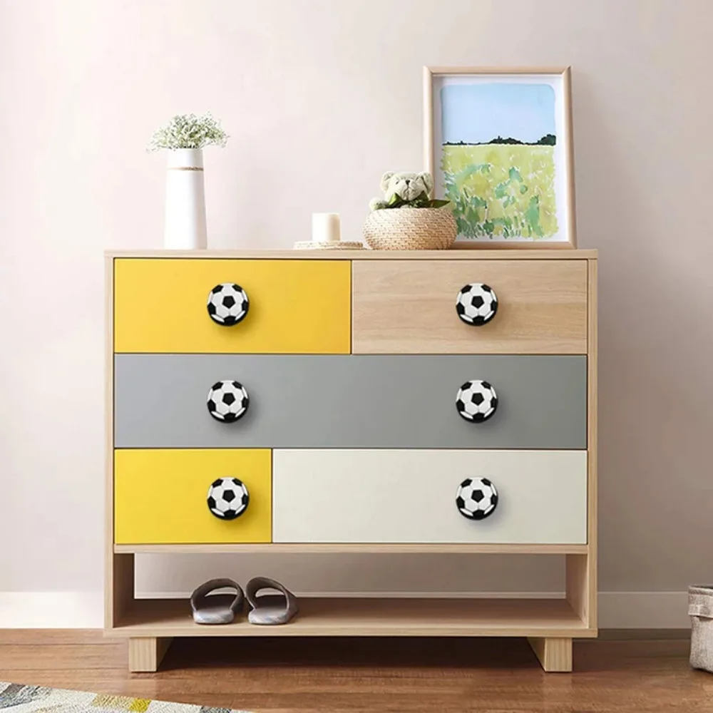 Schrankknöpfe mit Fußball-Motiv, 6er-Pack, weiche, kollisionssichere Schubladengriffe aus Gummi für Jungenzimmer, Kinderzimmer