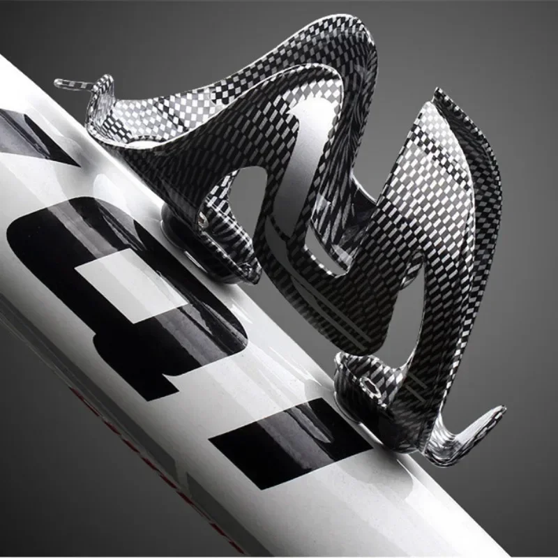 1 Stück Vollcarbon-Flaschenhalter – Ultraleichte und langlebige Halterung für Rennrad- und Mountainbike-Zubehör Image