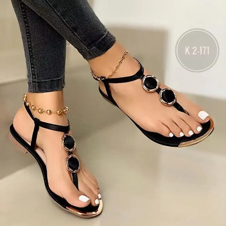 Sommer Sandalen Frauen Mode Lässig Strand Outdoor Flip Flop Sandalen Metall Dekoration Damen Flache Schuhe Große Größe 2023