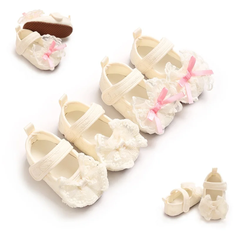 Spitzen-Schuhe für süße Babys (0-18 Monate) mit Schleife, flache Schuhe für die ersten Schritte, niedliche Babyschuhe mit weicher Sohle