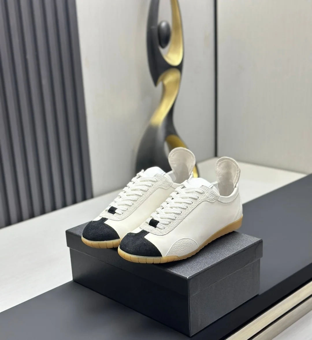 Luxusmarken-Freizeitschuhe Flache Schuhe Pendler-Schuhe Wanderschuhe aus Echtleder Schlicht und Dennoch Stilvoll Vielseitig Einsetzbar Image