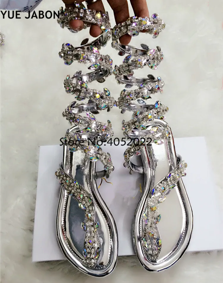 YUE JABON Plus größe 43 Luxuriöse gladiator frauen Flache Sandalen Schlange Punk Strass Flache Ferse Frauen Sandalen Hochzeit schuhe