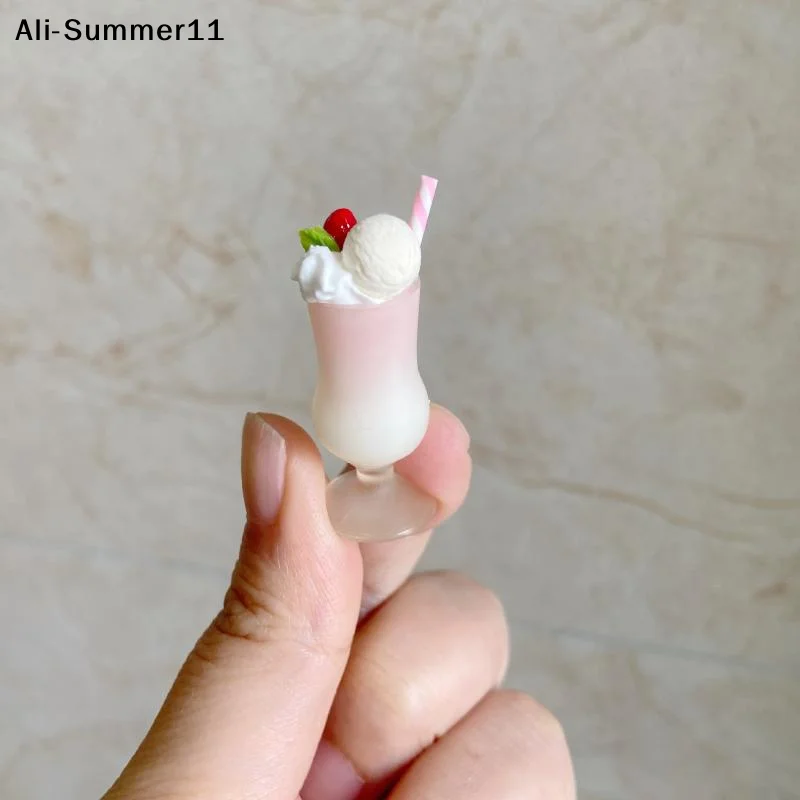 【Mm】1 Stück Miniatur-Puppenhaus-Lebensmittel Erdbeer-Milchshake Eiscreme-Getränkebecher Modellspielzeug für Puppenzubehör Geschenk Image