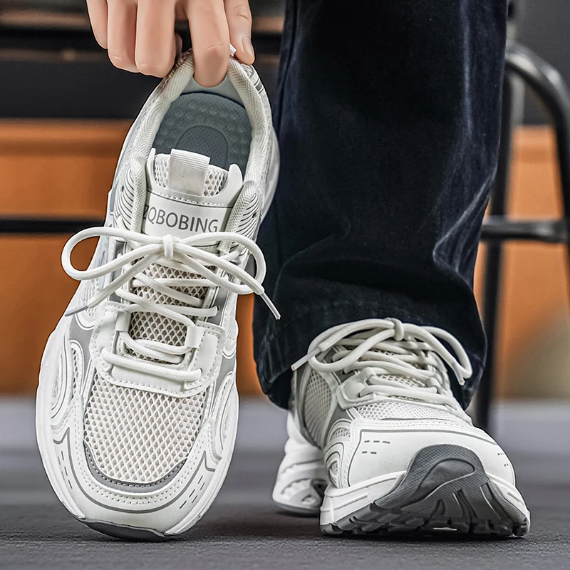 2026 Frühling/Sommer Neue Trendige Paar-Schuhe Große Größen 35-45 Herren- und Damenschuhe Urlaubsgeschenk Dickbesohlte Mode-Freizeitschuhe Weiß Schwarz Silber Grau Vielseitige Sneaker Trendige