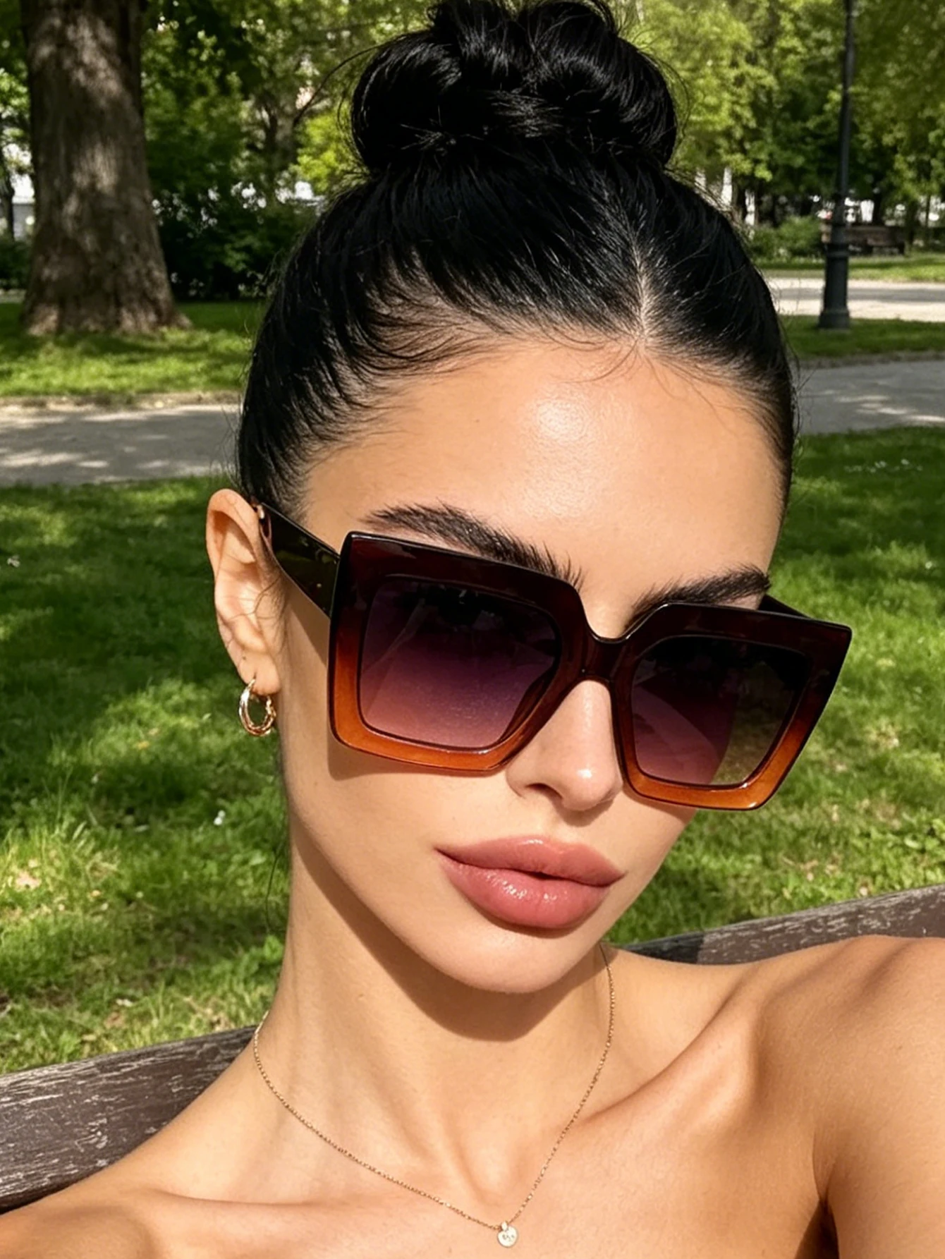 1 Stück quadratische Sonnenbrille für Damen, Retro-Sonnenbrille mit Farbverlauf, klassische schwarze Schutzbrille Image