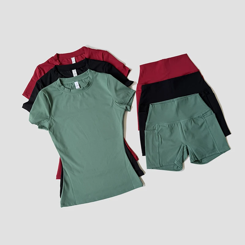 Ensembles de sport Fitness hanche-levage haut moulant à manches courtes course entraînement Shorts de gymnastique survêtements pour femmes combinaisons de sport respirantes