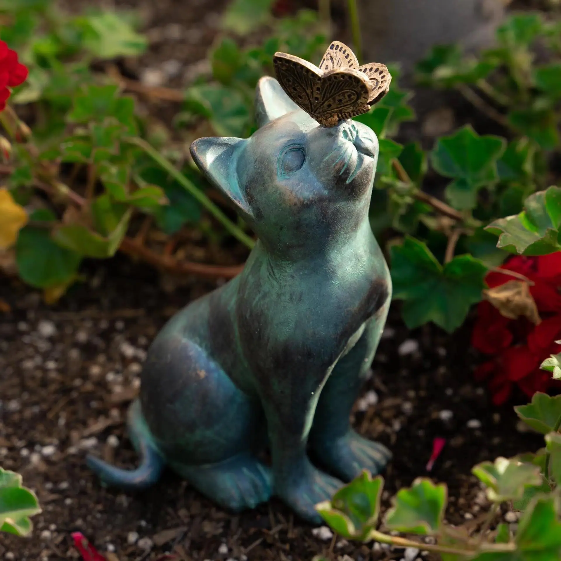 Statues de chat papillon mignon de jardin, décoration de magasin de bonsaï de jardin extérieur, Sculpture d'animal, ornement de décoration en résine de jardin