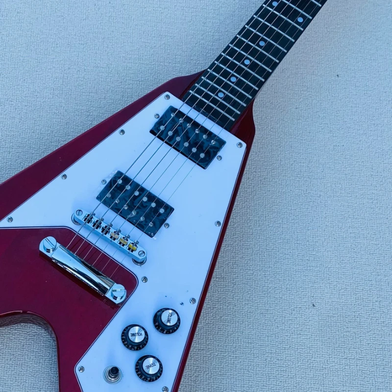 Rote V-E-Gitarre mit Goldbeschlägen, 22 Töne, HH-Tonabnehmer, Fester Stabiler Brückenmechanismus, Rock-Musik, Kostenloser Versand Image