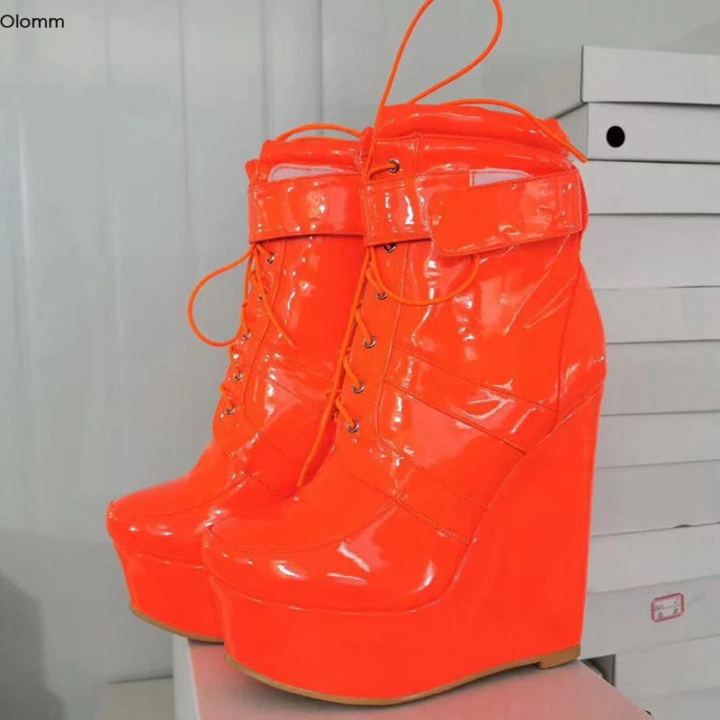 Olomm Handgefertigte Damen-Plateau-Stiefeletten mit Keilabsatz, runde Zehen, glänzend, rot, rosa, Partyschuhe für Damen, Übergröße, US-Größe 5–15 Image