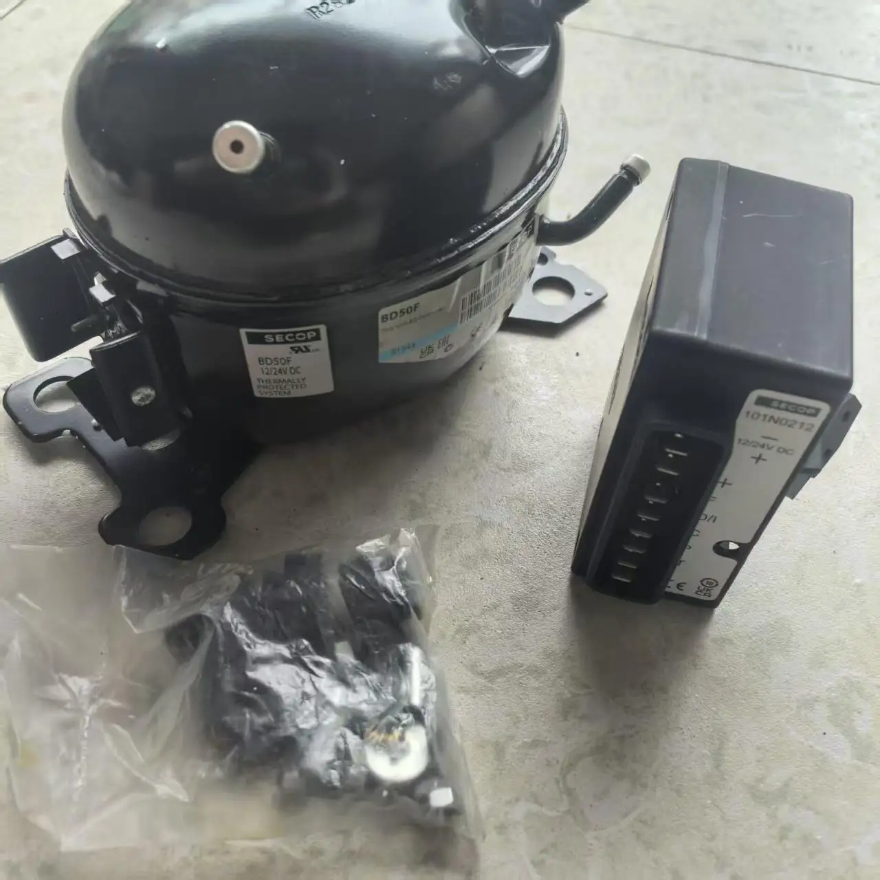 Brandneu für Secop-Kompressoren: BD35F 101Z0200 BD50F 101Z1220 BD1.4F-VSD.3 101N0212 101N0390 Image