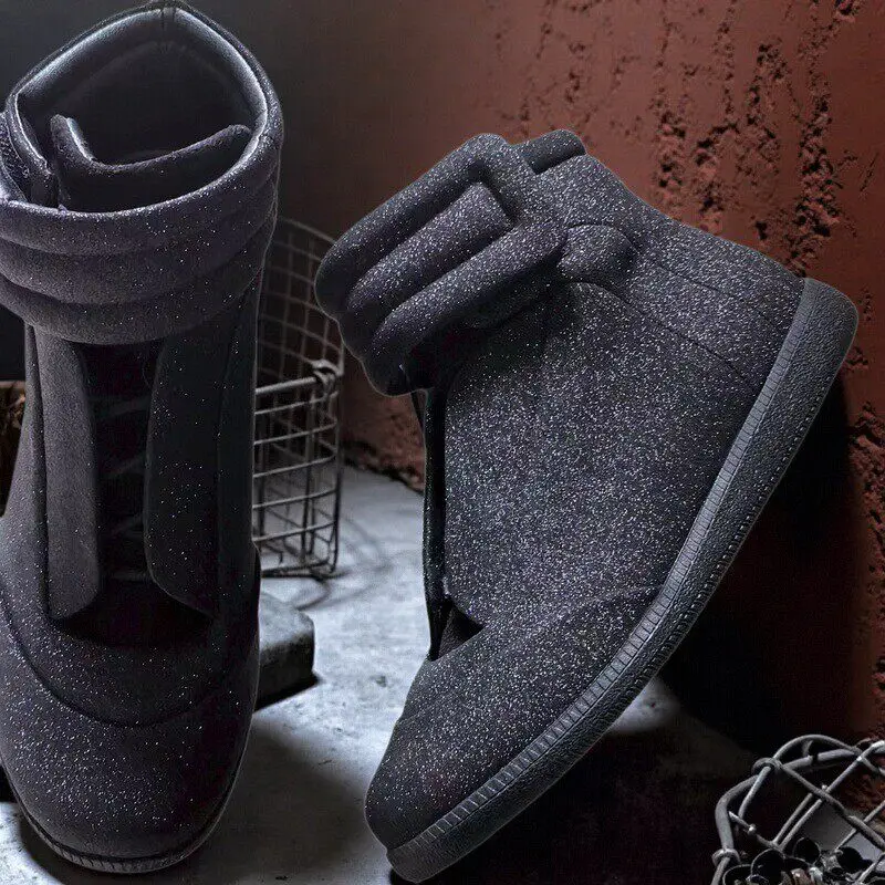 Neue Modische Glitzer High-Top Sneakers für Damen und Herren Futuristische Freizeitschuhe Funkelnde Knöchelstiefel Streetwear Bequemes Schuhwerk