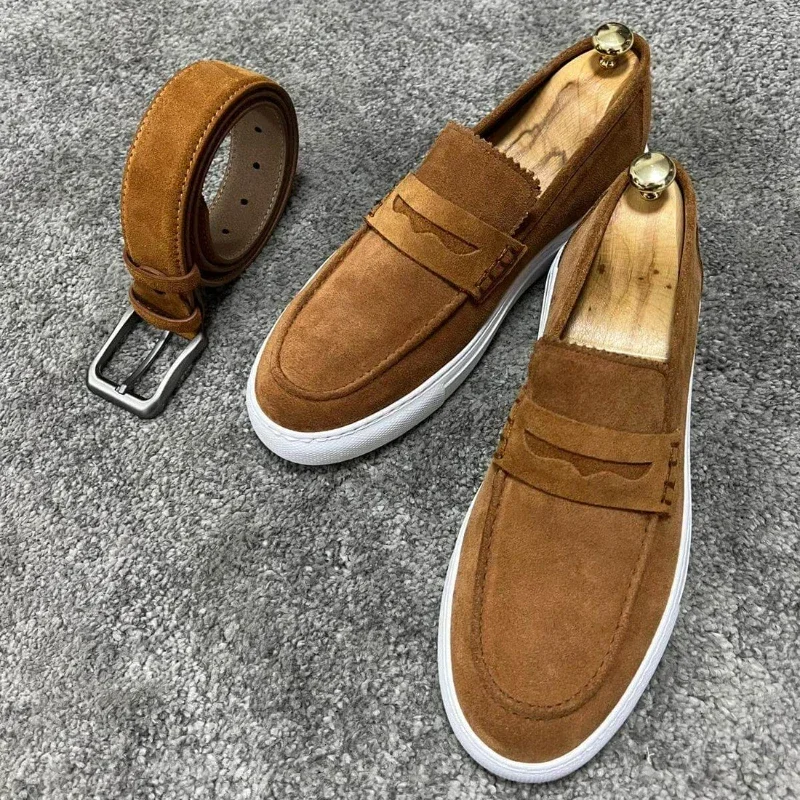 Neue braune Turnschuhe Herren schwarz Slip-On solide Sportschuhe Herren vulkan isieren Schuhe für Herren mit Größe 38-46 Herren schuhe
