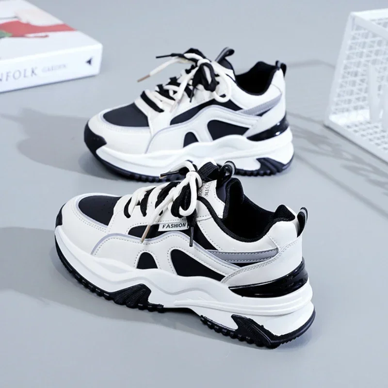 Plattform Frauen Vulkanisierte Schuhe Atmungsaktive Frauen Sneakers Lace-up Damen Casual Schuhe Klassische Chunky Frauen Schuhe Tenis De Mujer