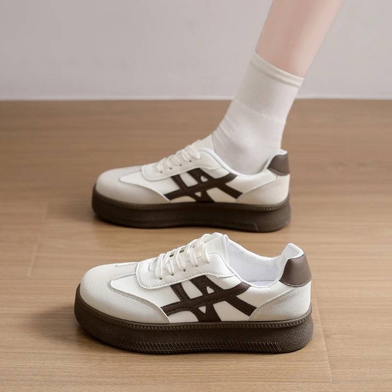 Modische Freizeitschuhe für Damen und Herren Vielseitig Kombinierbare Dicksohlige Weiße Schuhe Bequeme Atmungsaktive Boardschuhe