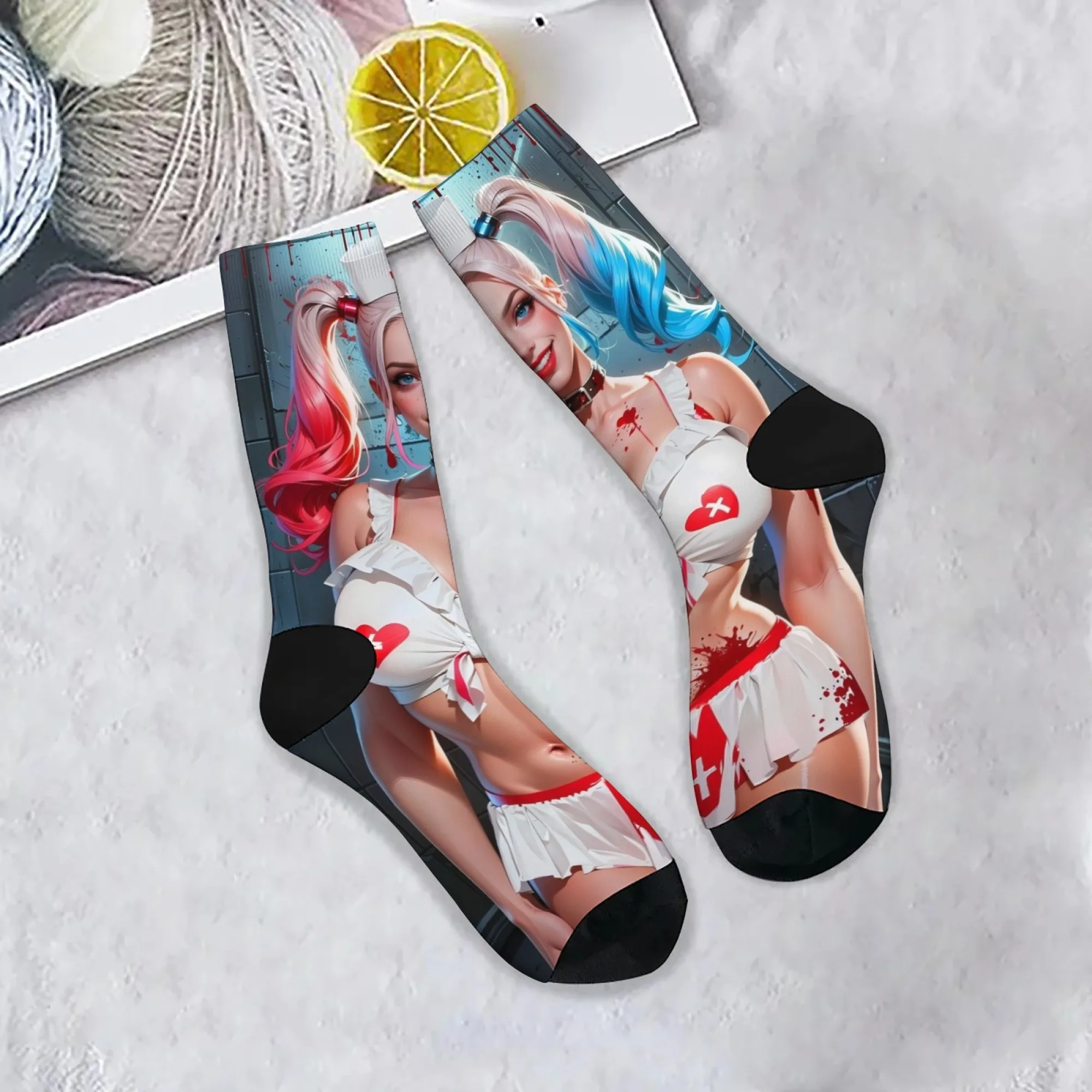 Joker Comic Girl Vampir Krankenschwester Neuheit Socken Unisex Harajuku Retro Straße Hip-Hop Lustige Socken Weiche Atmungsaktive Casual Party Geschenk Image