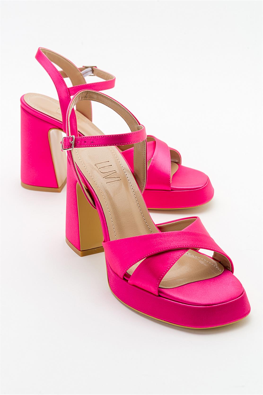 Yvonne Plateau-Sandalen US 39