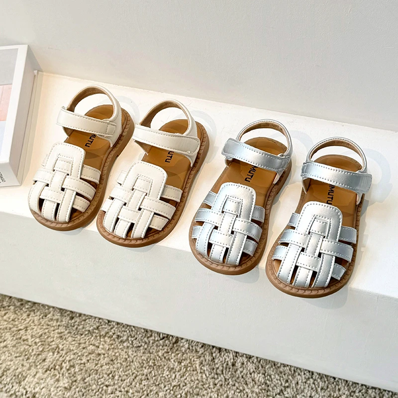 2026 Sommer Mode Kinder Römersandalen Mädchen Niedliche Geflochtene Klettverschluss Weichsohlen Strandschuhe Kleinkind Freizeitschuhe Silber Beige Image