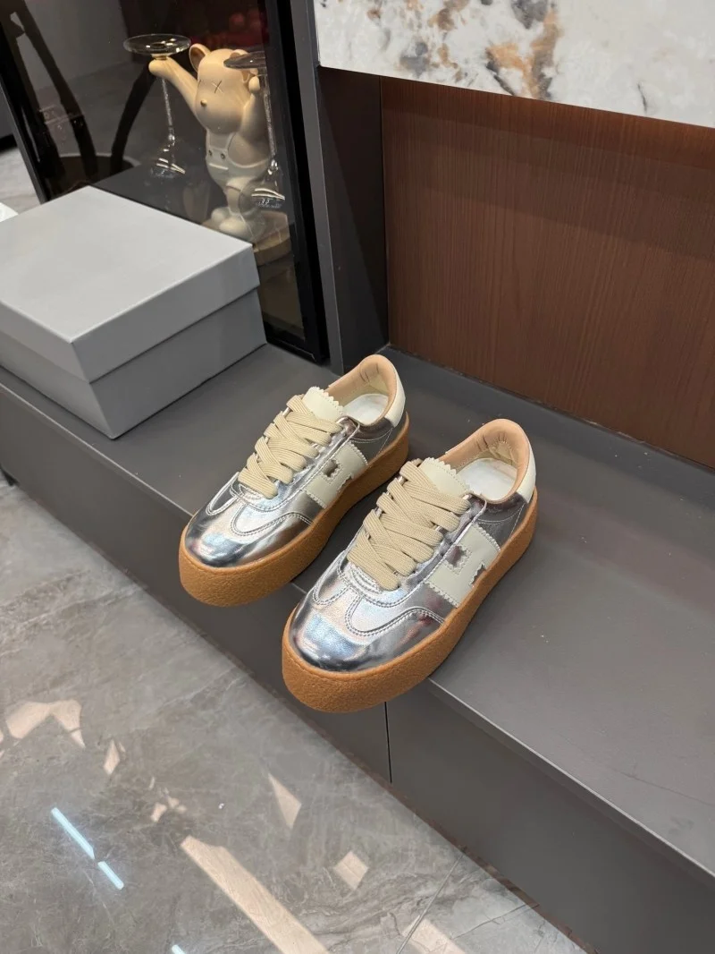 Damenschuhe, Frühling, neue Plateau-Sneaker, atmungsaktive weiße Schuhe, bequeme, lässige, flache, rutschfeste, vulkanisierte Schuhe