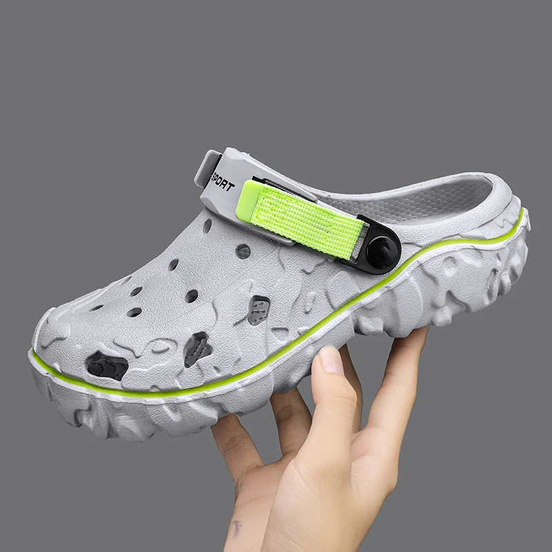 2025 Herren Clogs Schuhe Leichtgewicht Großhandel Fabrik Günstige EVA Kunststoff Clogs Herren Strand Arbeitssandalen mit Herren Clogs & Pantoletten