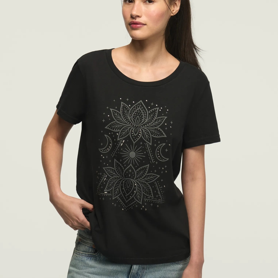 Lucky Brand Double Lotus Classic Crew in Jet Black, Size L