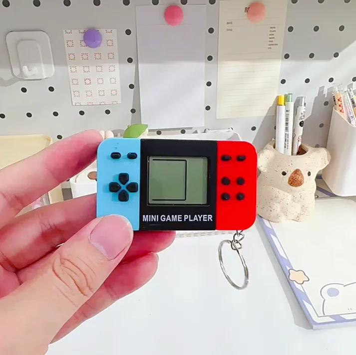 keychain videogames Mini Handheld Game Console Backpack Keychain Blue Retro Game Console with Bells Keyring