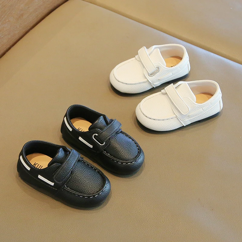 Chaussures en cuir pour garçons printemps-automne 2026, nouvelles chaussures pour enfants, chaussures de fête, chaussures de mariage, mocassins tendance, noir et blanc, chaussures plates pour enfants