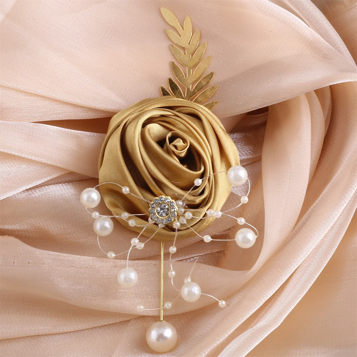 Fleur de poitrine de luxe légère pour le marié, fleur de poignet pour la mariée, fleur de revers pour le témoin et la demoiselle d