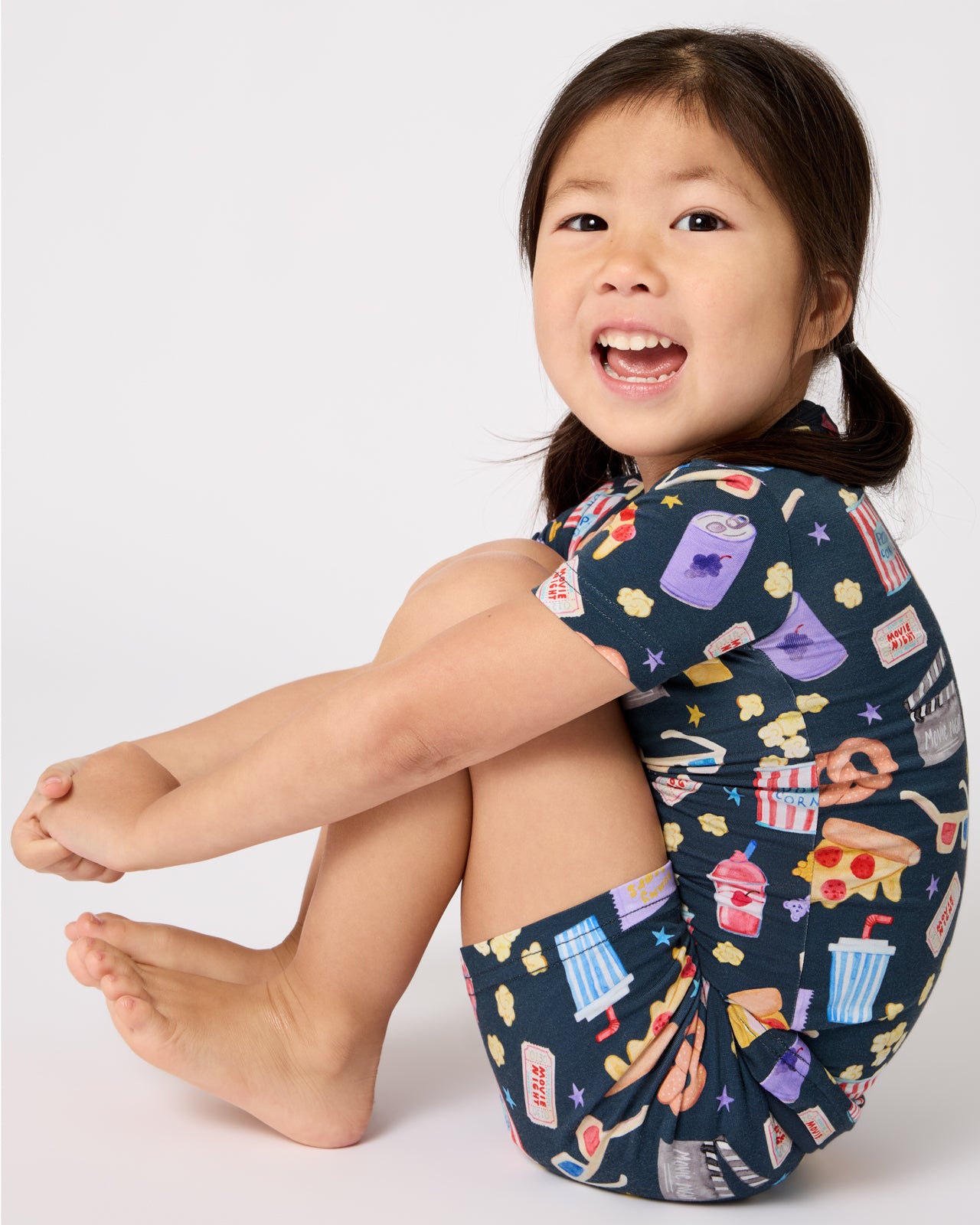 Movie Marathon Two-Piece Short Sleeve & Shorts Pajama Set - 3T
