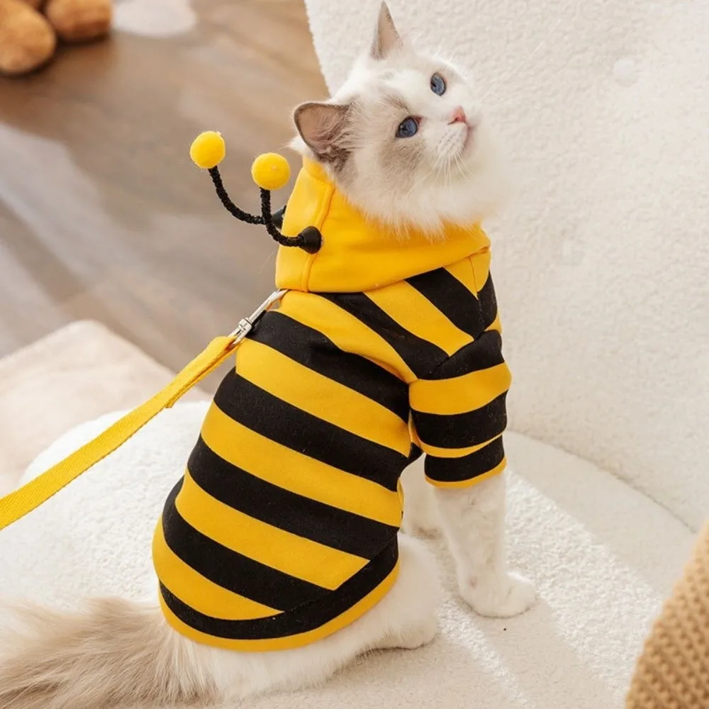 Niedliches weiches Haustier-Bienen-Kostüm mit Kapuze, Winter, warm, atmungsaktiv, für Katzen und Hunde, Kleidung, Streifen-Design, Biene, Cosplay-Kostüm, Heimtierbedarf