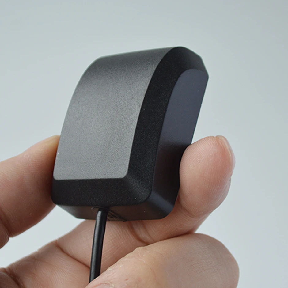 QXNY GPS Signal Receiver SMA Connector Aerial Connector Cable Car GPS Antenna Receiver for Car Navigation Camera Player DVR DVD