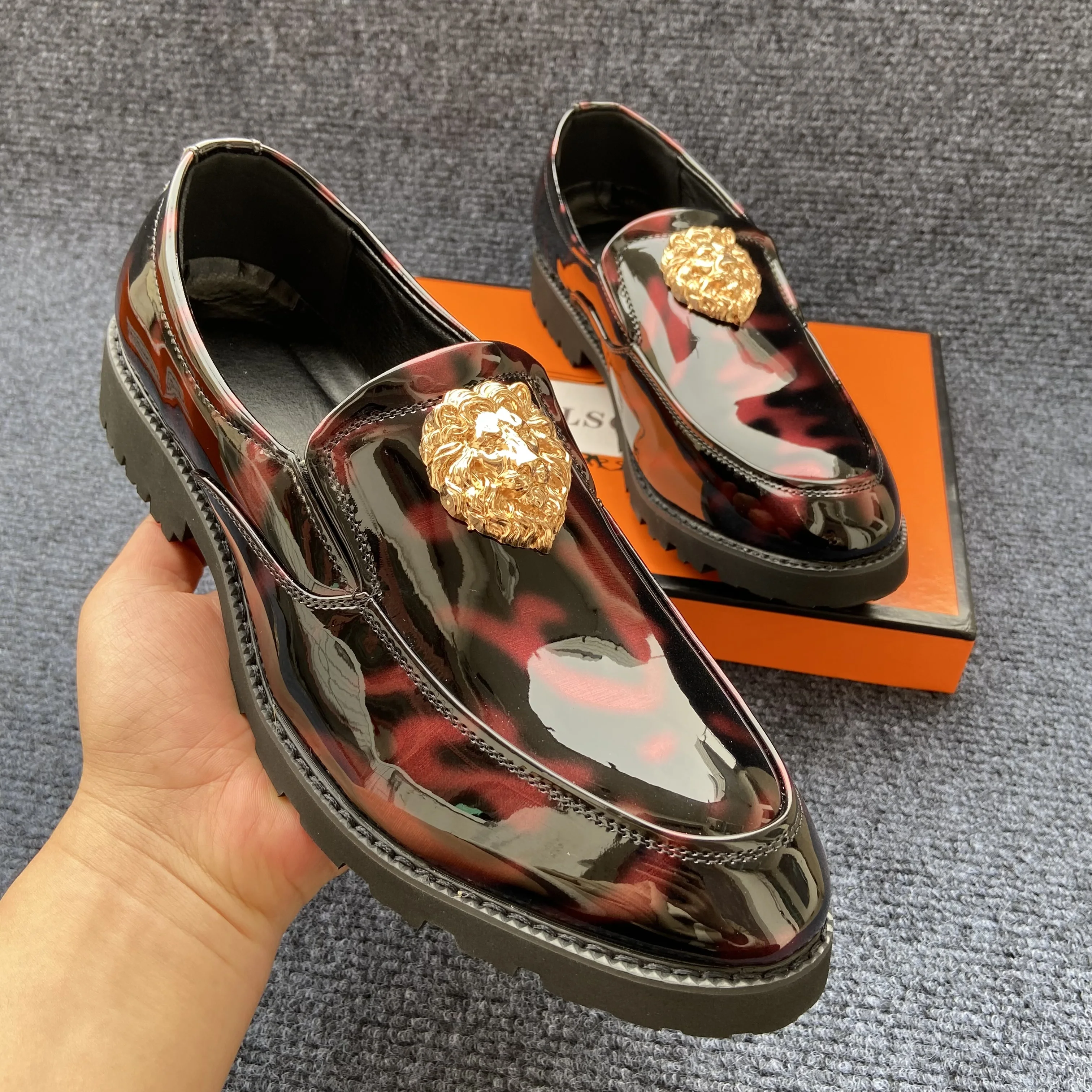 Mocassins en cuir verni chaussures pour homme robe chaussures de luxe pour homme marque chaussures pour hommes formelles bal décontracté affaires chaussure homme