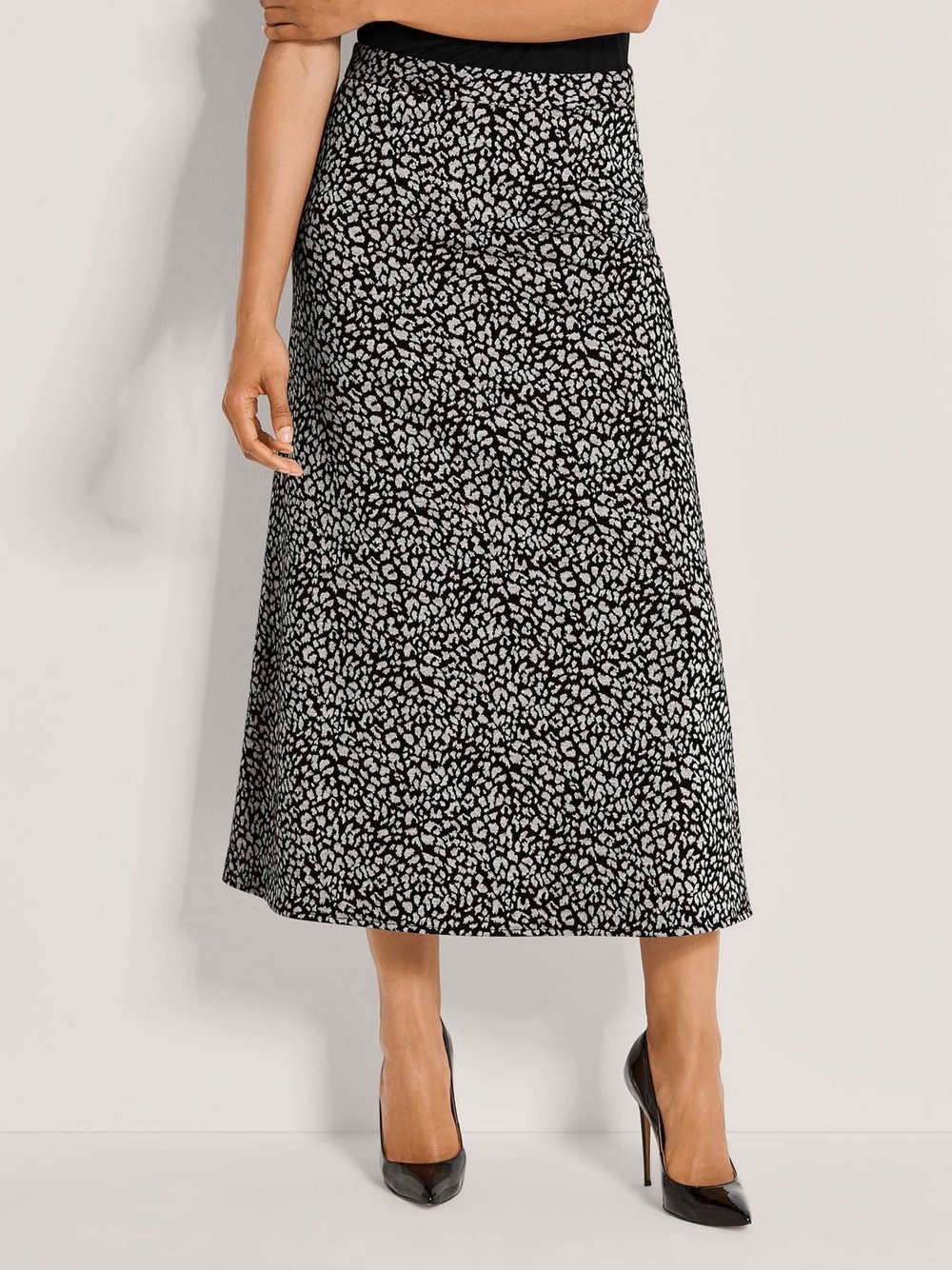 Madeleine Langer Rock Damen schwarz, 44